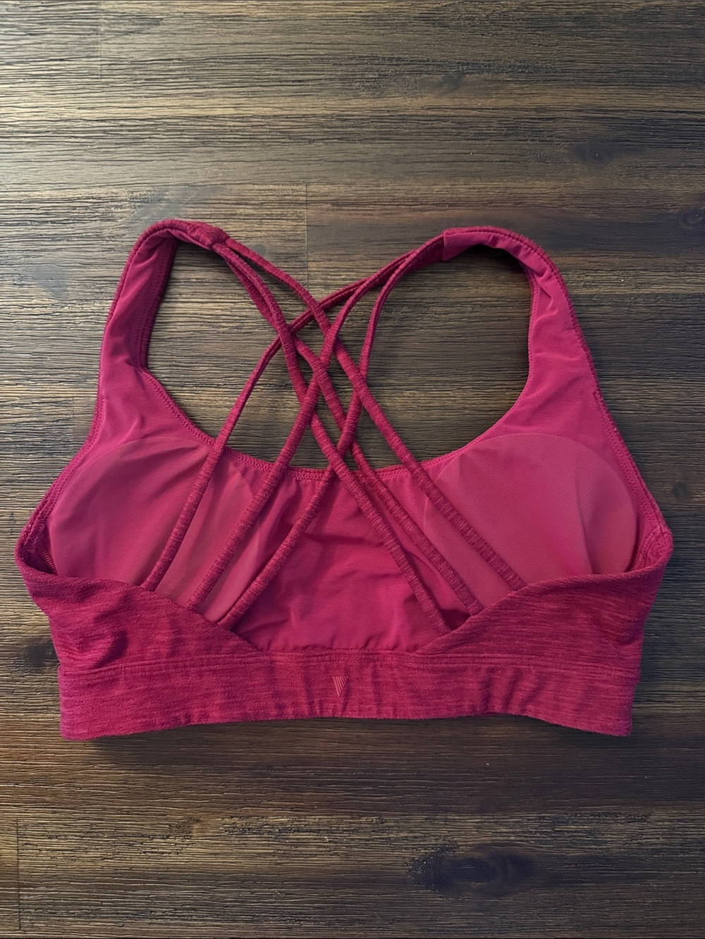 Victoria’s Secret Incredible Essential Red Strappy Back Sports Bra Medium - Picture 4 of 8